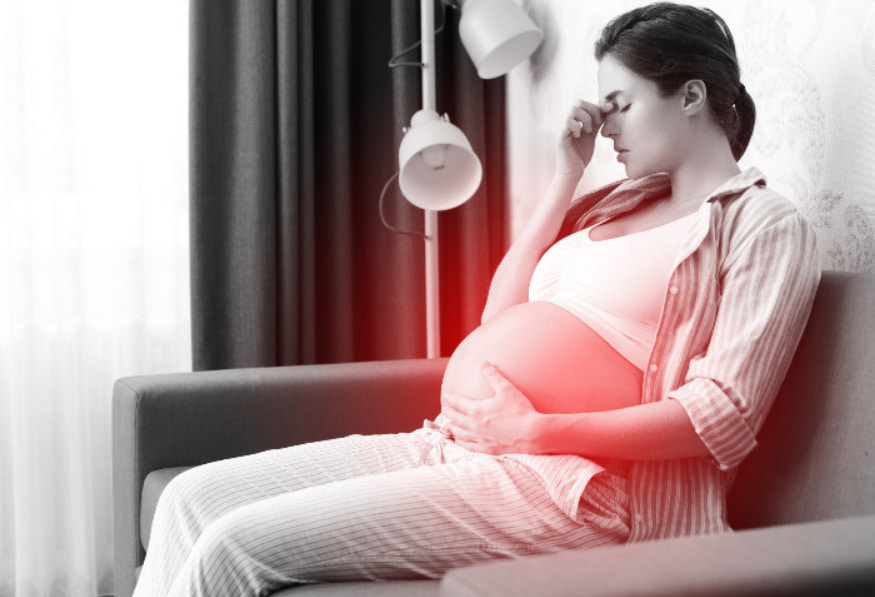 Cerca de 20% a 30% das gestantes sofrem dessa condição, que tende a surgir quando o aumento do peso fetal e as mudanças biomecânicas exercem pressão sobre a pelve.
